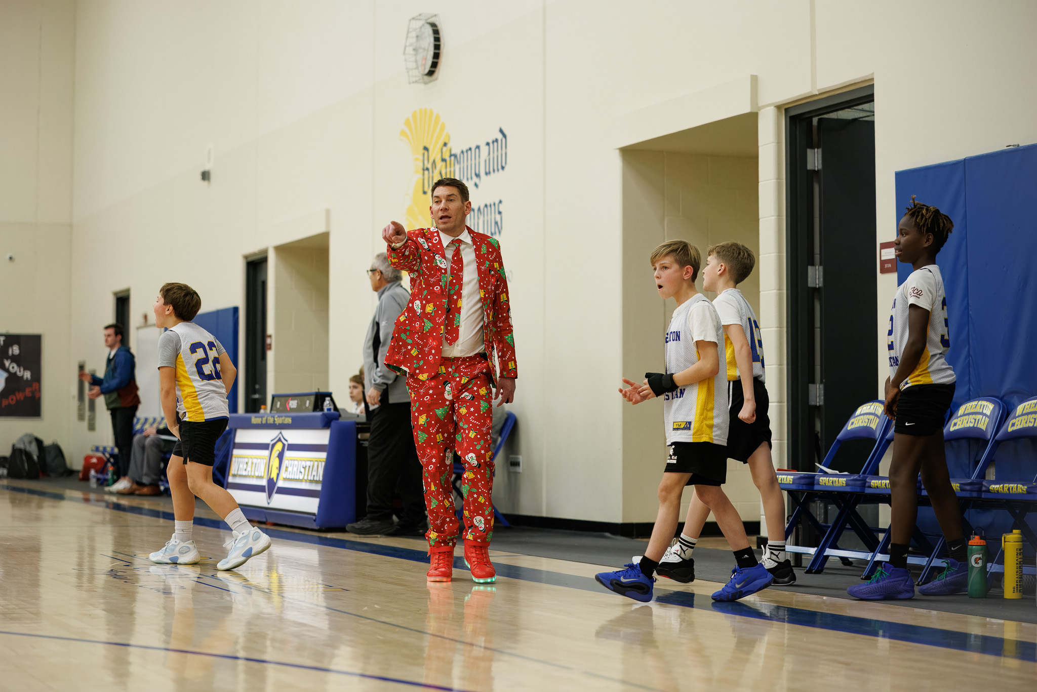 2025-12-17 WCGS Basketball v St Petronille